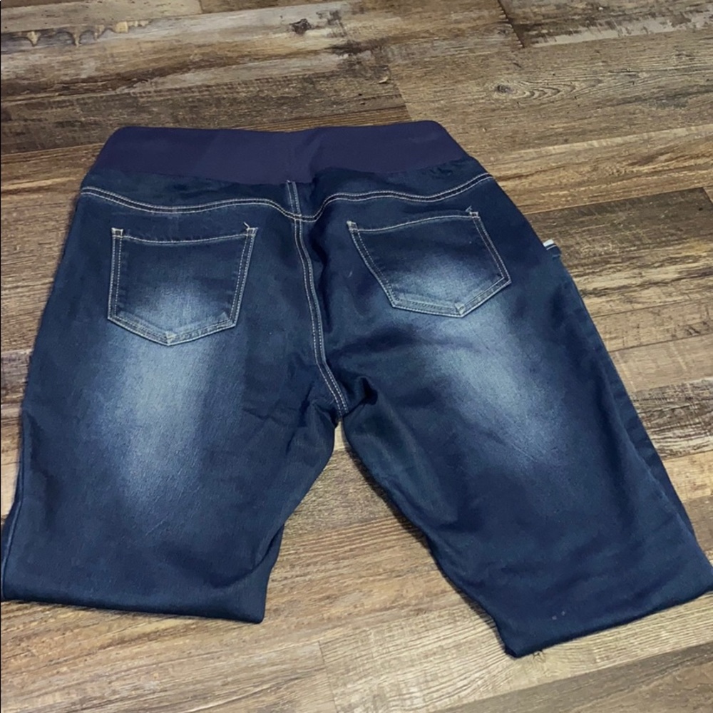 Maternity Jeans - Picture 4 of 4